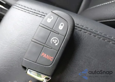 2025 Jeep Compass Limited 4X4 from USA, damaged, VIN 3C4NJDCN3ST537582